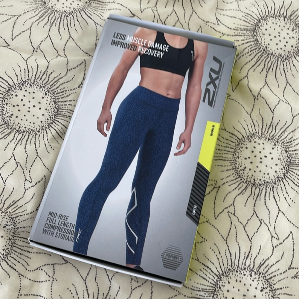 2XU compression leggings